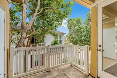 990 Holiday Avenue, Ventura, CA 93003 - Photo 17