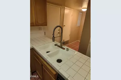 1840 E Avenue J2 #Apt 7, Lancaster, CA 93535 - Photo 5