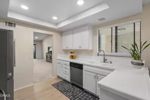 22218 Village 22, Camarillo, CA 93012 - Photo 13