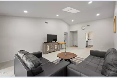22218 Village 22, Camarillo, CA 93012 - Photo 7