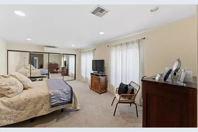 324 Arnett Avenue, Ventura, CA 93003 - Photo 19
