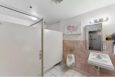 583 E Main Street, Ventura, CA 93001 - Photo 15
