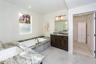 4020 Tradewinds Dr, Oxnard, CA 93035 - Photo 9