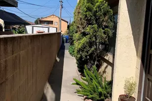 220 S Palm Ave, Santa Paula, CA 93060 - Photo 11