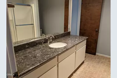 220 S Palm Avenue, Santa Paula, CA 93060 - Photo 5
