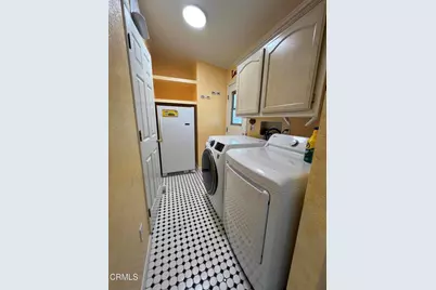 109 Saint James Court #109, Newbury Park, CA 91320 - Photo 15