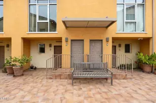 285 N Ventura Ave, Ventura, CA 93001 - Photo 3
