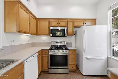 27030 Victoria Lane #73, Santa Clarita, CA 91351 - Photo 3