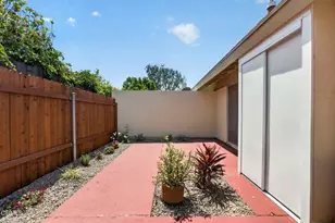 2273 Camilar Dr, Camarillo, CA 93010 - Photo 25