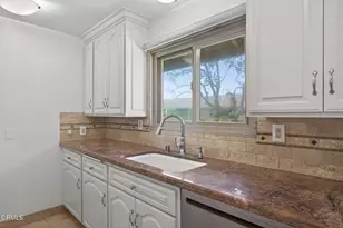 2273 Camilar Dr, Camarillo, CA 93010 - Photo 15