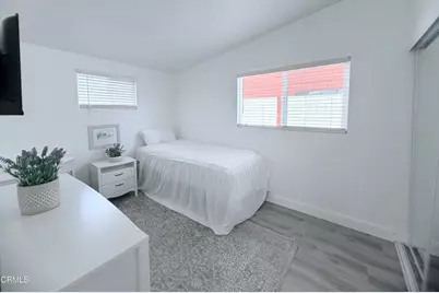2263 Pierpont Boulevard, Ventura, CA 93001 - Photo 11