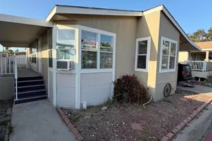 117 Calle Viejo, Camarillo, CA 93012 - Photo 1