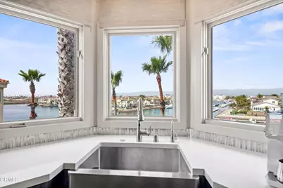 1758 Emerald Isle Way, Oxnard, CA 93035 - Photo 23