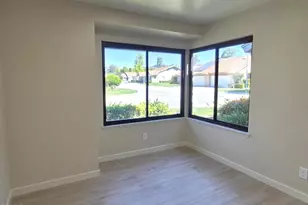 42224 Village 42, Camarillo, CA 93012 - Photo 9