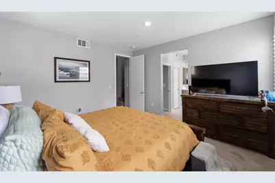 643 Winchester Drive, Oxnard, CA 93036 - Photo 25