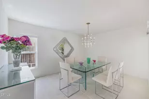 31817 Tynebourne Ct, Westlake Village, CA 91361 - Photo 13