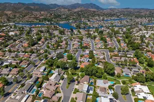 31817 Tynebourne Ct, Westlake Village, CA 91361 - Photo 39