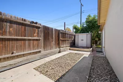 1256 Rugby Avenue, Ventura, CA 93004 - Photo 31