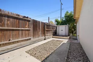 1256 Rugby Ave, Ventura, CA 93004 - Photo 31