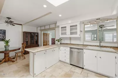 1256 Rugby Avenue, Ventura, CA 93004 - Photo 9