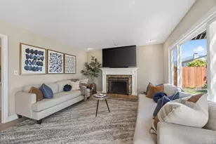 145 Japonica Ct, Camarillo, CA 93012 - Photo 17