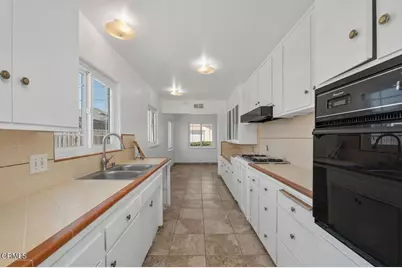 6767 Crowley Avenue, Ventura, CA 93003 - Photo 11