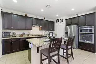 5018 Gleaming Gem Way, Bakersfield, CA 93313 - Photo 3
