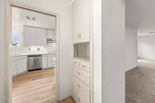 2277 Elizabeth Dr, Ventura, CA 93003 - Photo 13