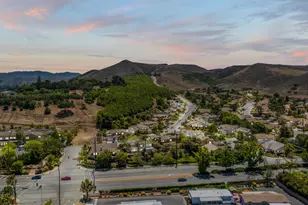 209 Southcrest Pl, Simi Valley, CA 93065 - Photo 53