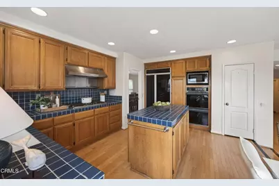 2220 Pebble Beach Trail, Oxnard, CA 93036 - Photo 19