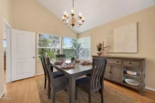 2220 Pebble Beach Trail, Oxnard, CA 93036 - Photo 13