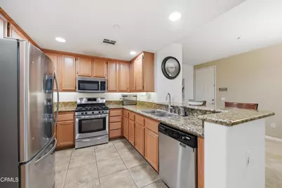 243 Riverdale Court #413, Camarillo, CA 93012 - Photo 5