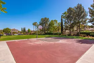 243 Riverdale Ct, Camarillo, CA 93012 - Photo 23