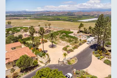 833 W Highland Drive, Camarillo, CA 93010 - Photo 21