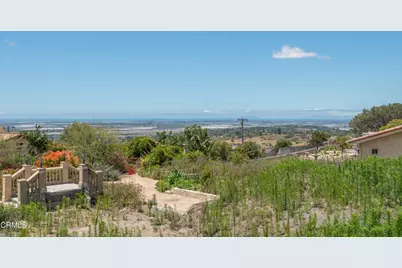 833 W Highland Drive, Camarillo, CA 93010 - Photo 5
