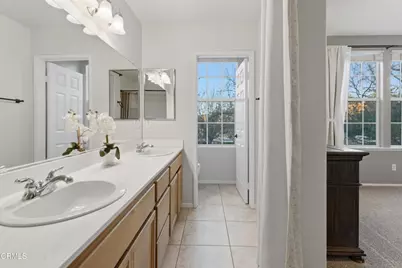 27072 Victoria Lane #126, Valencia, CA 91355 - Photo 9