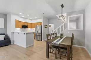 27072 Victoria Ln, Valencia, CA 91355 - Photo 5