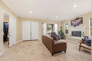 3239 Buttercup Ln, Camarillo, CA 93012 - Photo 11