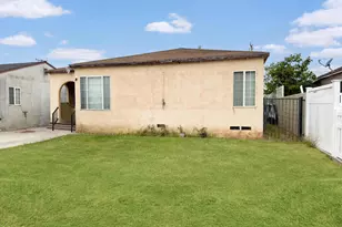 945 S E St, Oxnard, CA 93030 - Photo 1