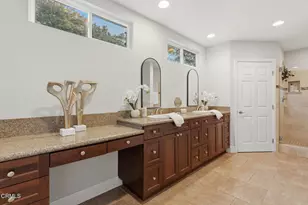 5351 Dubois Ave, Los Angeles, CA 91367 - Photo 27