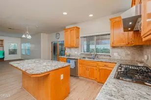 10906 Rosslyn Ln, Bakersfield, CA 93311 - Photo 15