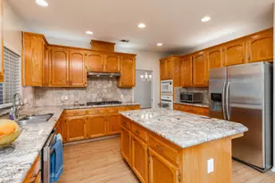 10906 Rosslyn Ln, Bakersfield, CA 93311 - Photo 13