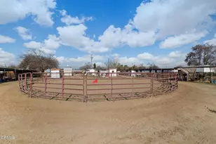 301 Sycamore Dr, Bakersfield, CA 93308 - Photo 23