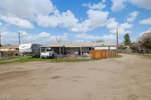 301 Sycamore Dr, Bakersfield, CA 93308 - Photo 7