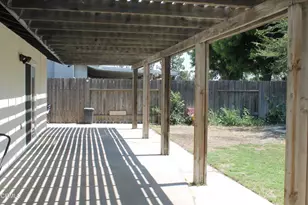 2021 Carlton St, Bakersfield, CA 93309 - Photo 33