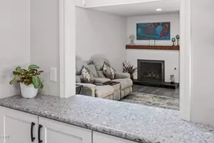 909 Burlington Ave, Ventura, CA 93004 - Photo 21