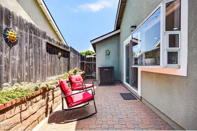 909 Burlington Avenue, Ventura, CA 93004 - Photo 43