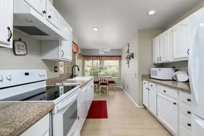 28143 Village 28, Camarillo, CA 93012 - Photo 9