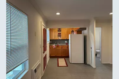 2422 Alameda Avenue, Ventura, CA 93003 - Photo 19