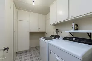 30105 Village 30, Camarillo, CA 93012 - Photo 23